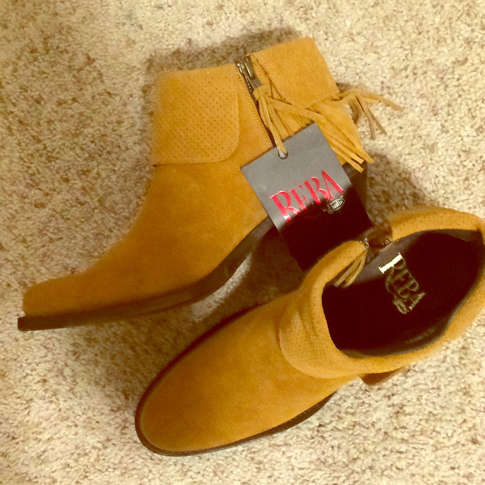 Reba by Justin boots size 10